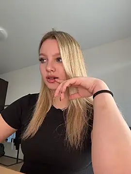 bettyloveu online show from 23, 4, 2026