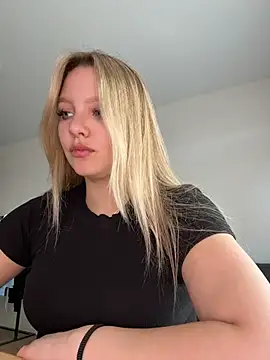 bettyloveu online show from 23, 4, 2026