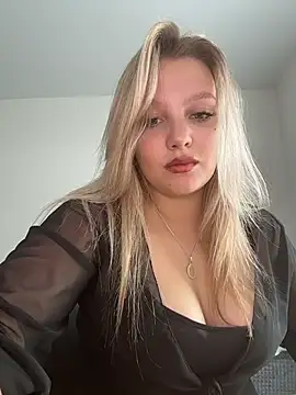 Snapshot of bettyloveu chatting on 3, 6, 2026 bettyloveu online show from 3, 6, 2026