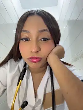 Snapshot of MiaCamille_ chatting on 9, 5, 2026 MiaCamille online show from 9, 5, 2026