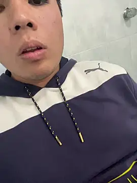 Snapshot of DanielZz69 chatting on 17, 3, 2026 DanielZz69 online show from 17, 3, 2026