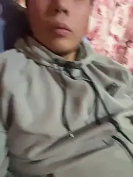 Snapshot of DanielZz69 chatting on 20, 3, 2026 DanielZz69 online show from 20, 3, 2026