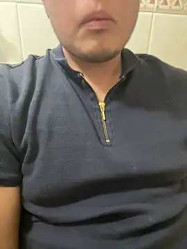 Snapshot of DanielZz69 chatting on 23, 3, 2026 DanielZz69 online show from 23, 3, 2026