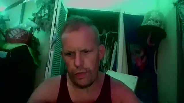 Snapshot of strokingjoe14585 chatting on 8, 7, 2026 strokingjoe14585 online show from 8, 7, 2026