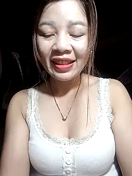 Snapshot of Yiyi102300 chatting on 29, 3, 2026 Yiyi102300 online show from 29, 3, 2026