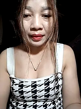 Snapshot of Yiyi102300 chatting on 30, 3, 2026 Yiyi102300 online show from 30, 3, 2026