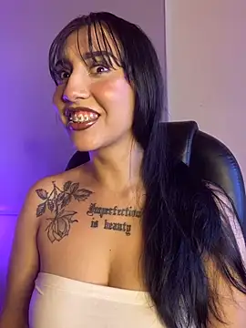 Zeyra pink online show from 16, 3, 2026