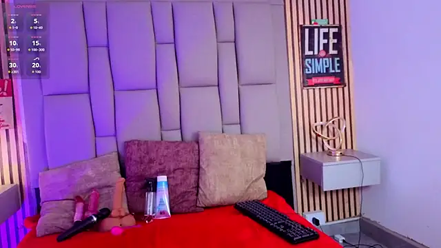  karlaruso online show from 21, 4, 2026