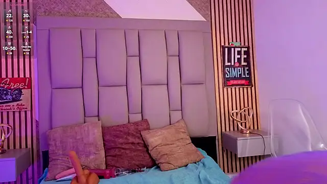  karlaruso online show from 28, 4, 2026