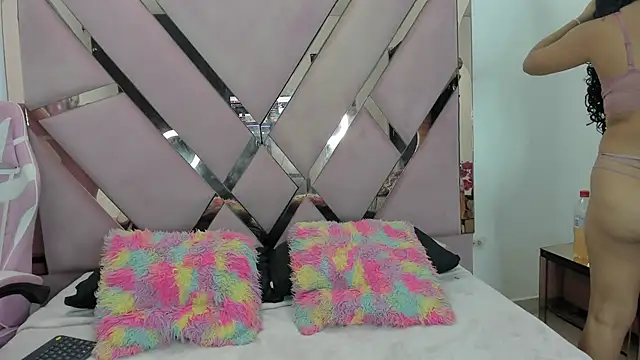 Jade ht online show from 7, 4, 2026