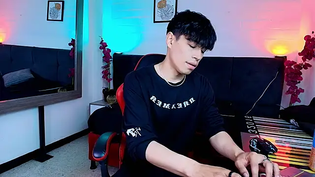 Andreew Style online show from 1, 5, 2026