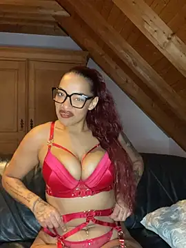 Snapshot of Kyra_kush chatting on 20, 3, 2026 Kyra kush online show from 20, 3, 2026