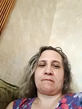 Snapshot of KatieLove133 chatting on 4, 7, 2026 KatieLove133 online show from 4, 7, 2026