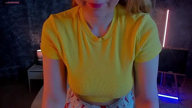 Snapshot of Shiny_Liss chatting on 31, 5, 2026 Shiny Liss online show from 31, 5, 2026