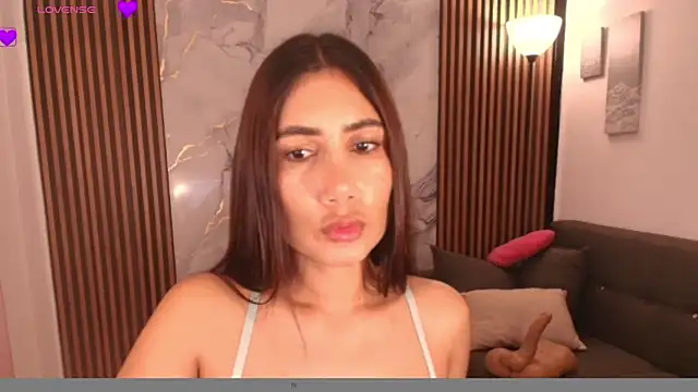 LucyBecker online show from 1, 4, 2026