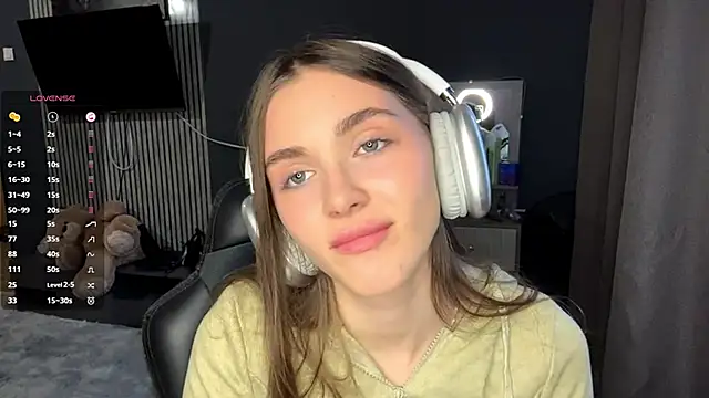 Veluxe online show from 5, 4, 2026