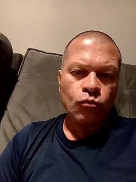 kiwi-strip online show from 14, 3, 2026