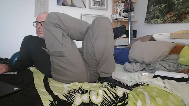 Snapshot of Thomate24 chatting on 11, 5, 2026 Thomate24 online show from 11, 5, 2026