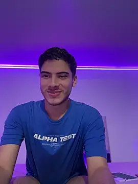 Snapshot of ApoloGray__ chatting on 13, 4, 2026 ApoloGray online show from 13, 4, 2026