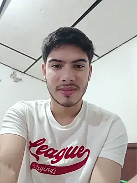 Snapshot of ApoloGray__ chatting on 27, 4, 2026 ApoloGray online show from 27, 4, 2026