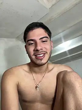 Snapshot of ApoloGray__ chatting on 8, 5, 2026 ApoloGray online show from 8, 5, 2026