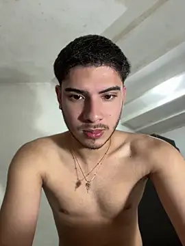 Snapshot of ApoloGray__ chatting on 11, 5, 2026 ApoloGray online show from 11, 5, 2026