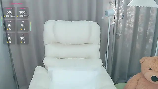 Snapshot of XI-XI-668 chatting on 4, 4, 2026 XI-XI-668 online show from 4, 4, 2026