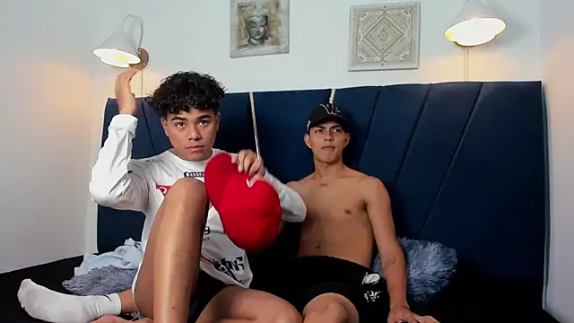 Enzo love18 online show from 16, 4, 2026