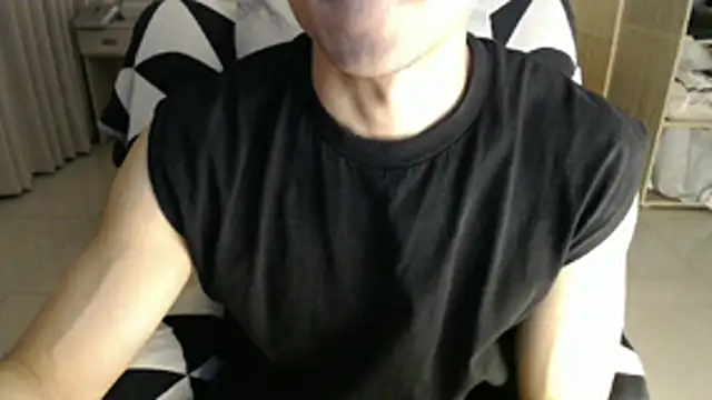 Snapshot of Kent6828 chatting on 12, 5, 2026 Kent6828 online show from 12, 5, 2026