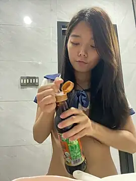 Snapshot of Puting_q chatting on 14, 7, 2026 Puting q online show from 14, 7, 2026