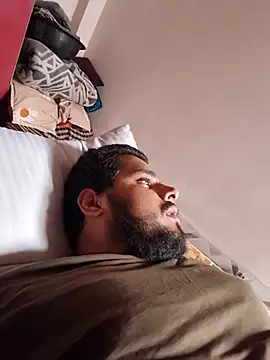 shubham19988 online show from 31, 3, 2026