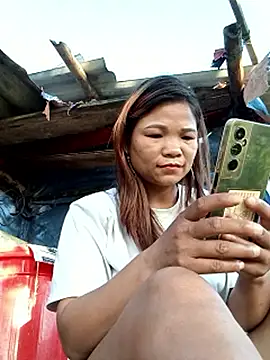 Snapshot of maymay121 chatting on 13, 5, 2026 maymay121 online show from 13, 5, 2026