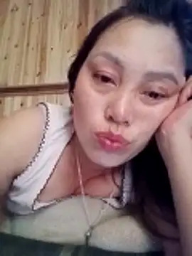Snapshot of Abi-ni chatting on 18, 5, 2026 Abi-ni online show from 18, 5, 2026