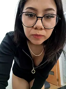 Snapshot of nanybb24 chatting on 9, 4, 2026 nanybb24 online show from 9, 4, 2026