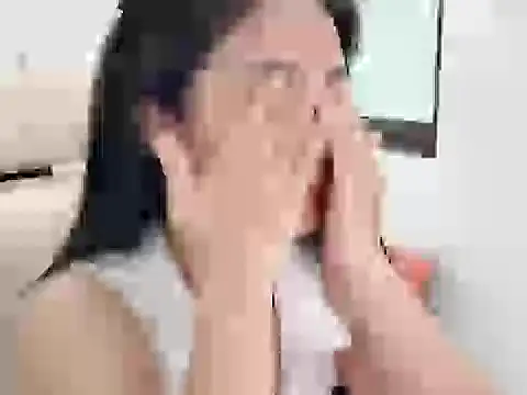 AmyLinee 1 online show from 4, 6, 2026