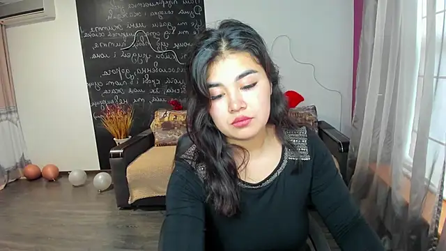 AlicaMayer online show from 8, 4, 2026
