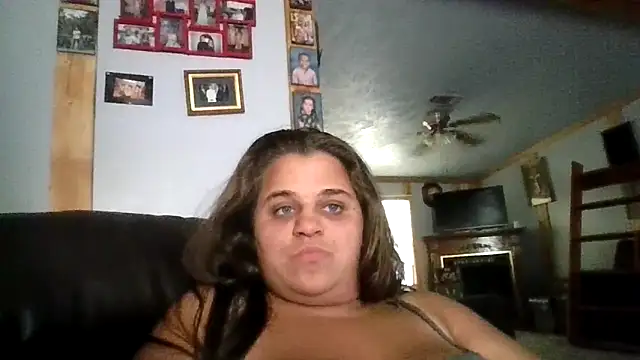 Celestee6969 online show from 29, 4, 2026