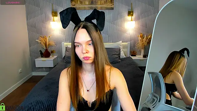 Snapshot of Sofa_Vleifo chatting on 1, 4, 2026 Sofa Vleifo online show from 1, 4, 2026