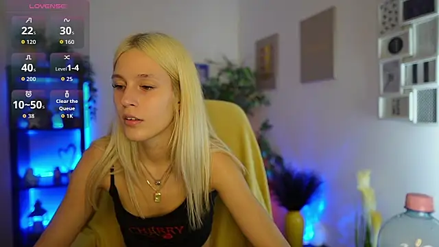 Snapshot of Luna_Grace18 chatting on 18, 6, 2026 Luna Grace18 online show from 18, 6, 2026