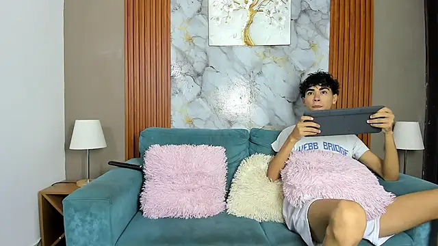 NAUGHTY BOYS1 online show from 6, 4, 2026