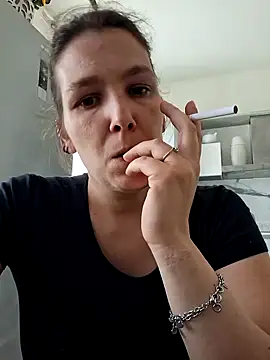 DeaEvy online show from 15, 4, 2026