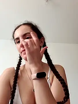 Snapshot of starlight_mo chatting on 18, 5, 2026 starlight mo online show from 18, 5, 2026