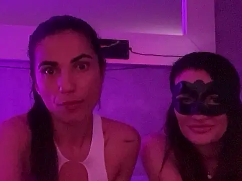 4GIRLS-HALFLEG online show from 19, 3, 2026