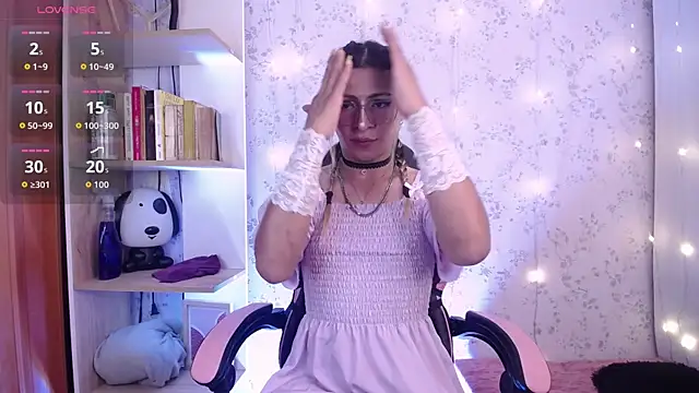 Snapshot of _Alexaavandercloude chatting on 5, 6, 2026 Alexaavandercloude online show from 5, 6, 2026
