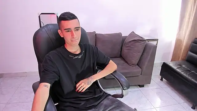 Ethann Boy online show from 21, 4, 2026