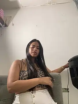 Snapshot of lucirganaxxx chatting on 23, 3, 2026 lucirganaxxx online show from 23, 3, 2026