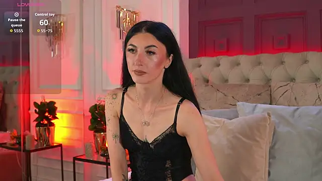 Snapshot of EllieJules chatting on 18, 6, 2026 EllieJules online show from 18, 6, 2026