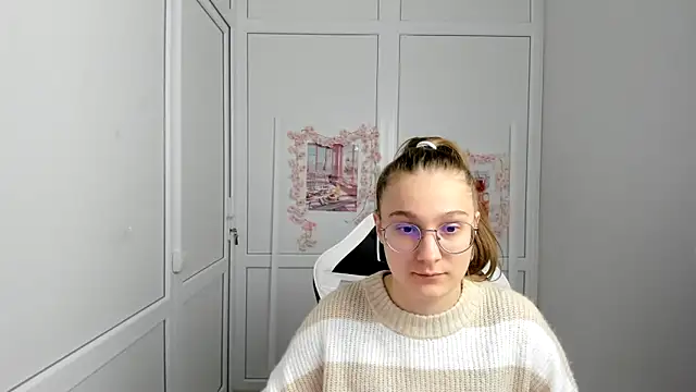 Mia kristal online show from 29, 5, 2026