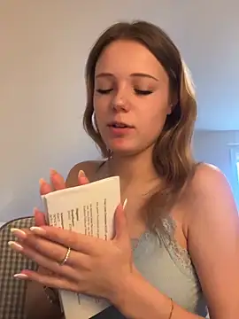 SophiaWestend online show from 24, 3, 2026