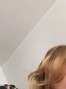 SophiaWestend online show from 3, 4, 2026